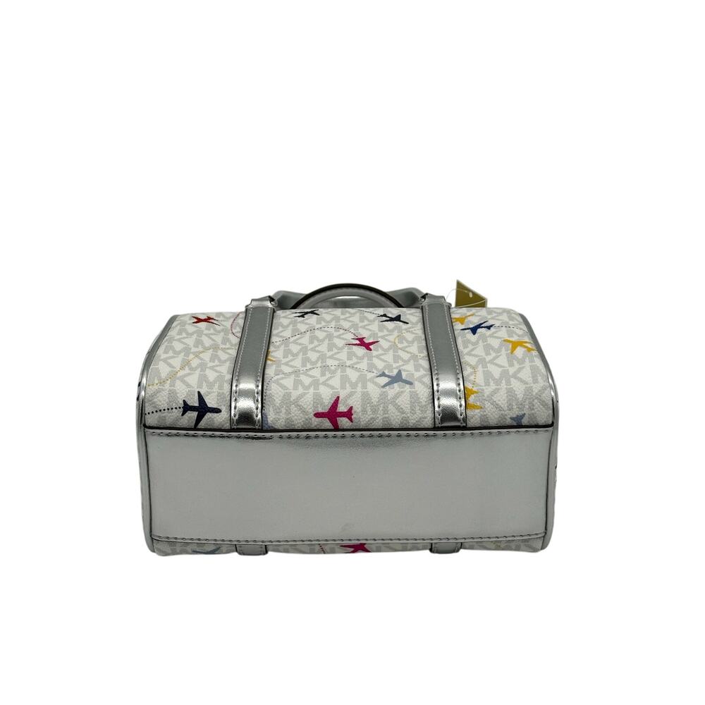 GIVEAWAY RETAIL $428 Michael Kors Jet Set Travel Small Duffle Crossbody Bag* - Picture 5 of 12